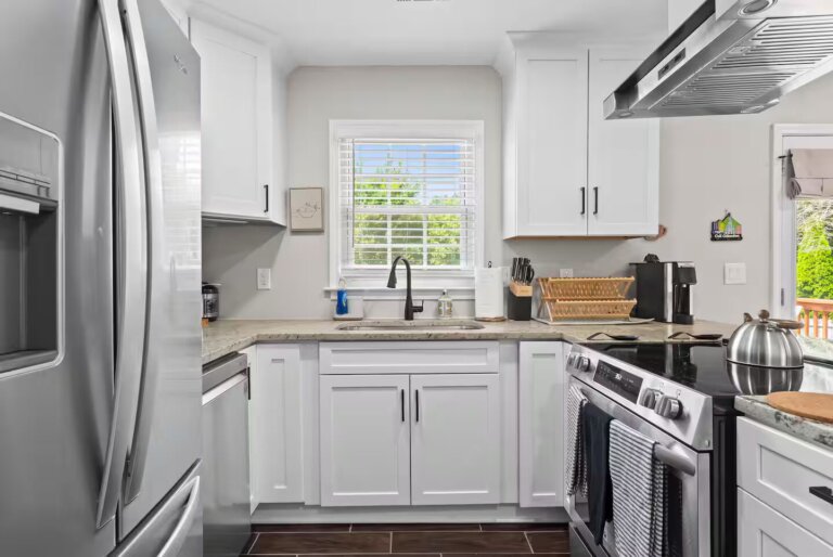 Bright Polished Getaway40_converted