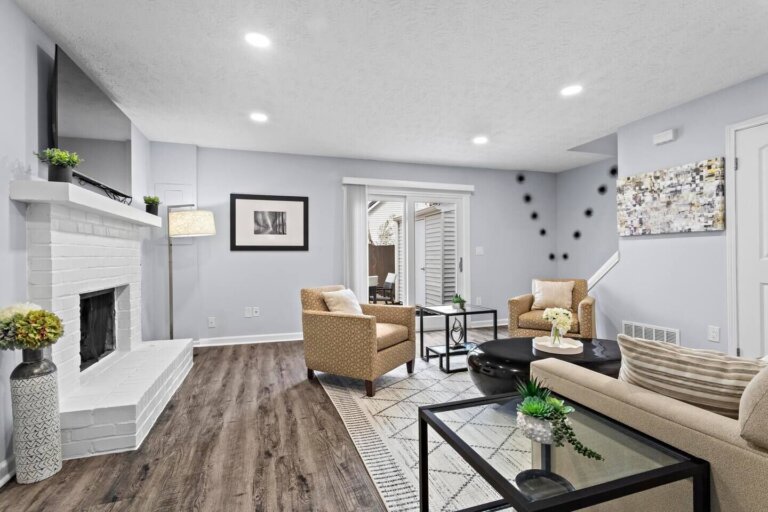 Cozy 2-Bedroom Townhome24_converted