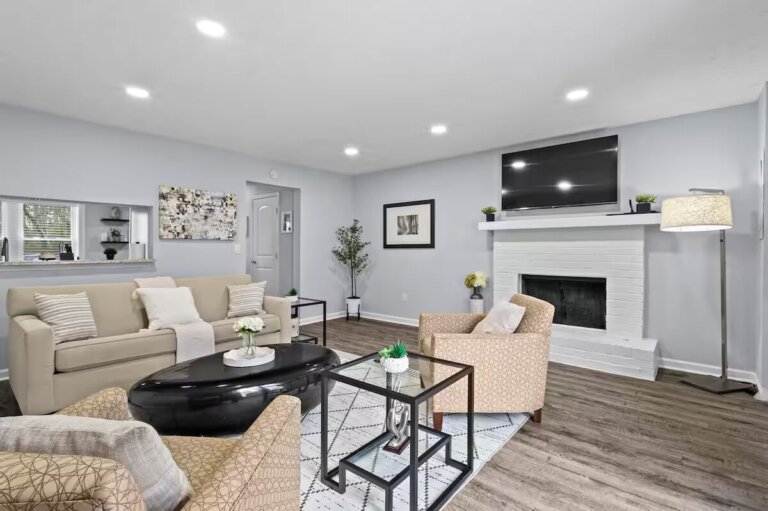 Cozy 2-Bedroom Townhome26_converted