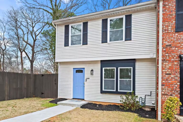 Cozy 2-Bedroom Townhome6_converted