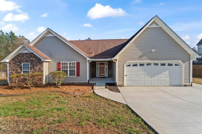 Comfortable 4BR Stay8