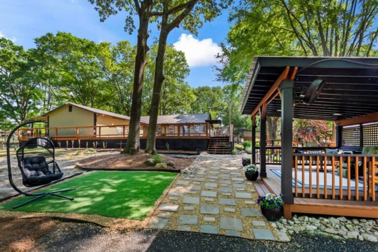 Serene Woodland Retreat7